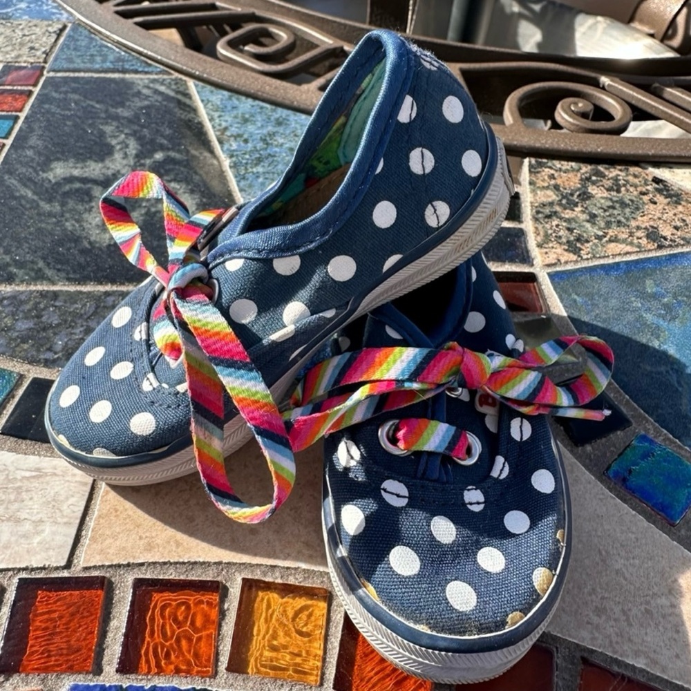 Bobs Sketchers Polka Dot Kids Sneakers Shoes with Rainbow Laces Size 5
